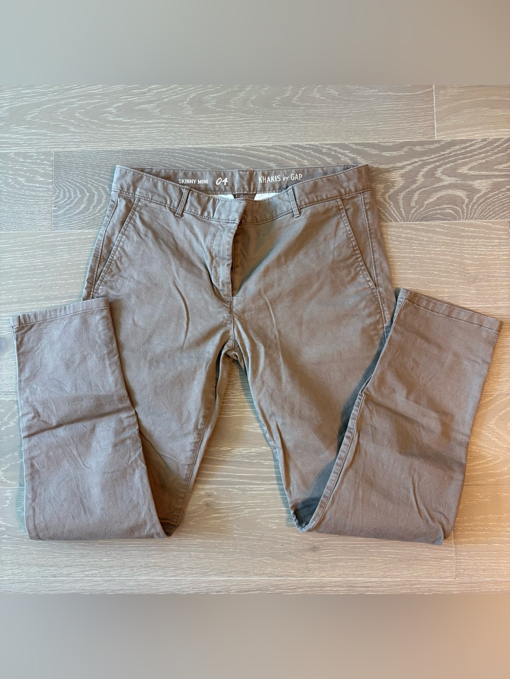 GAP Skinny Mini Chinos in Taupe khaki Brown